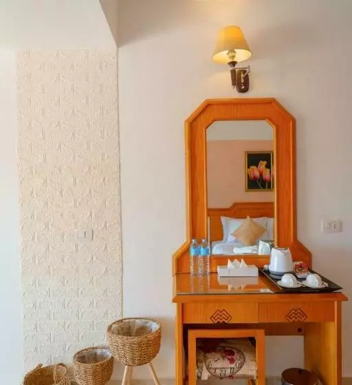اتاق سوپریور سه تخته, Minamark Beach Resort For Families And Couples Only