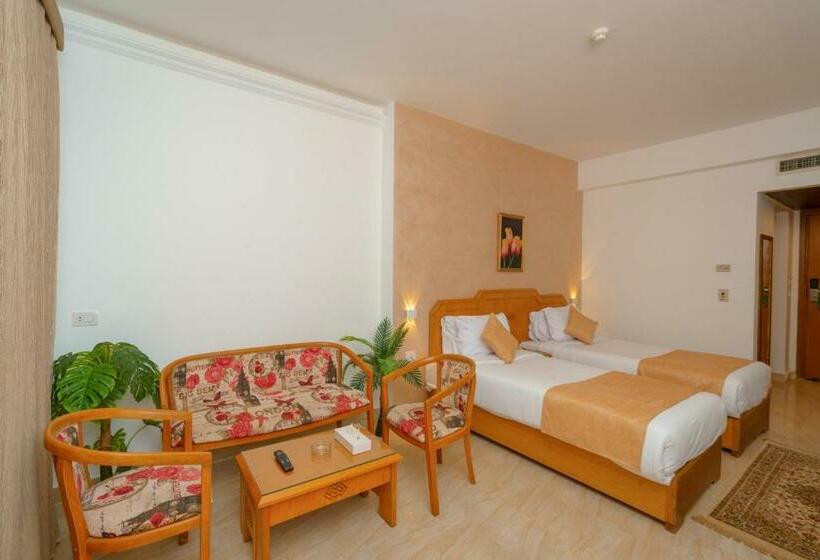 اتاق سوپریور سه تخته, Minamark Beach Resort For Families And Couples Only