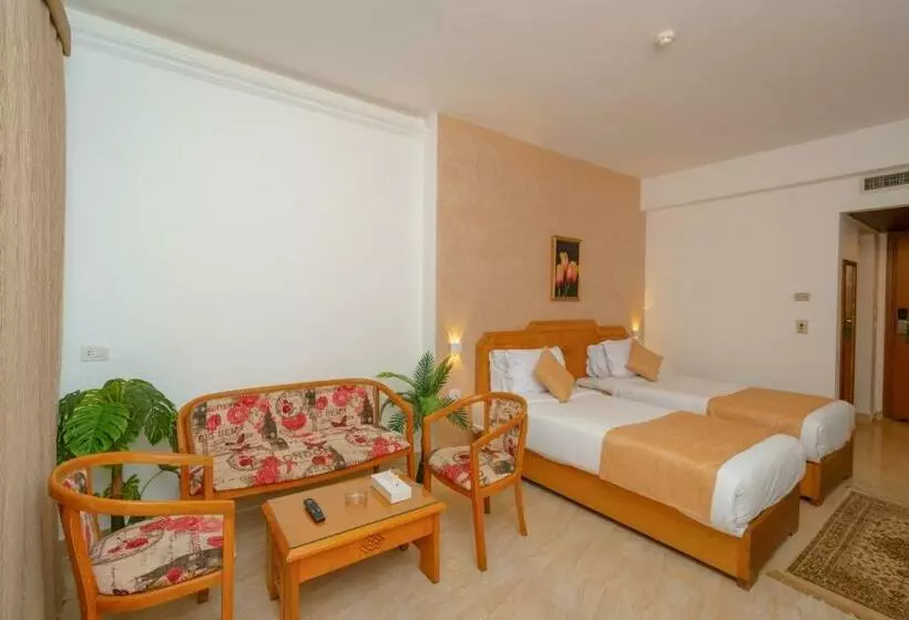 اتاق سوپریور سه تخته, Minamark Beach Resort For Families And Couples Only