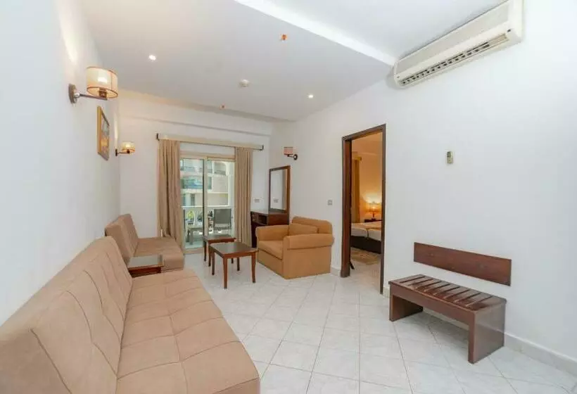 اتاق خانوادگی, Minamark Beach Resort For Families And Couples Only