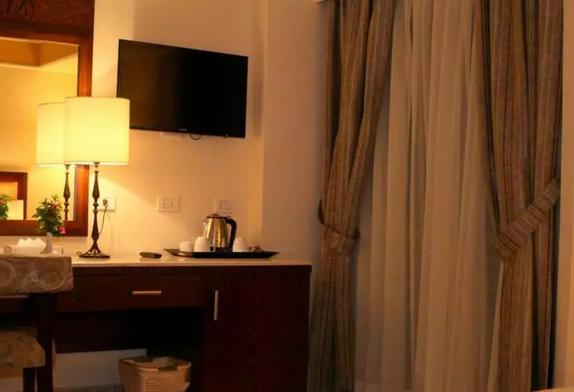 اتاق راحتی سه تخته, Minamark Beach Resort For Families And Couples Only