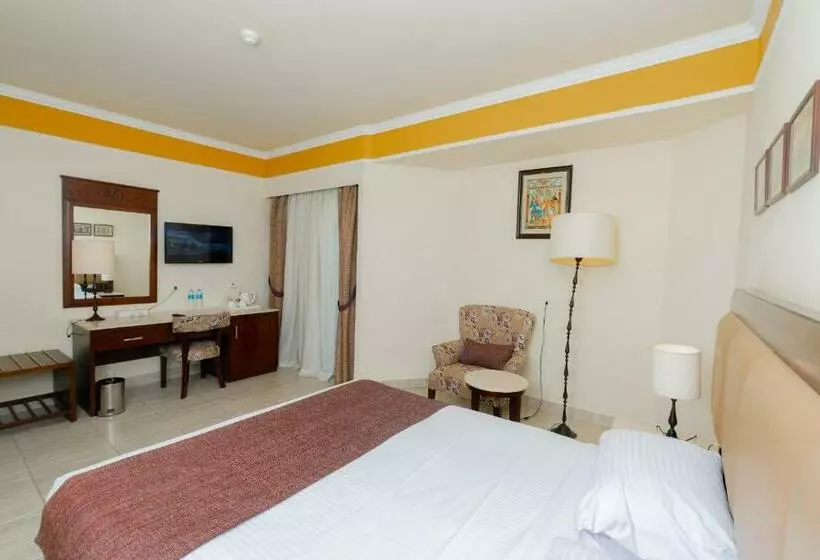 اتاق راحتی, Minamark Beach Resort For Families And Couples Only