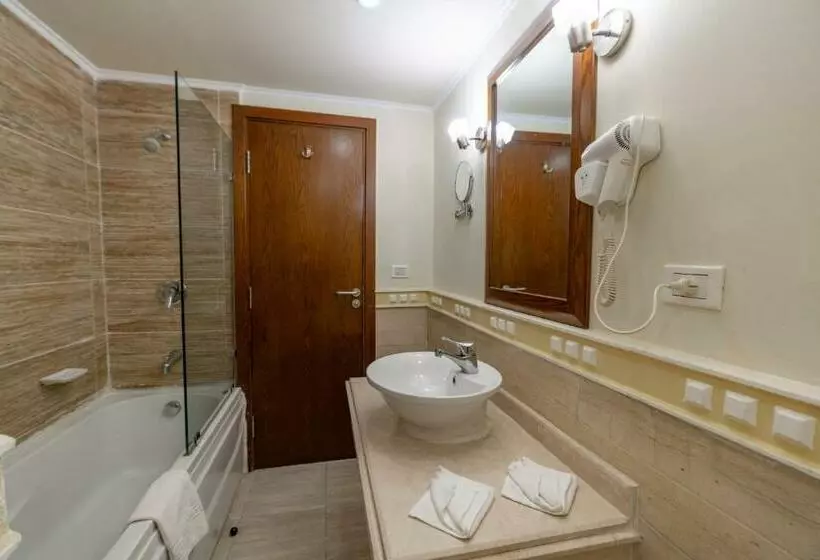 اتاق راحتی, Minamark Beach Resort For Families And Couples Only