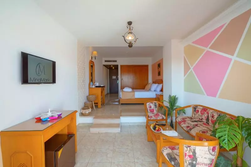 اتاق سوپریور با چشمانداز دریا, Minamark Beach Resort For Families And Couples Only