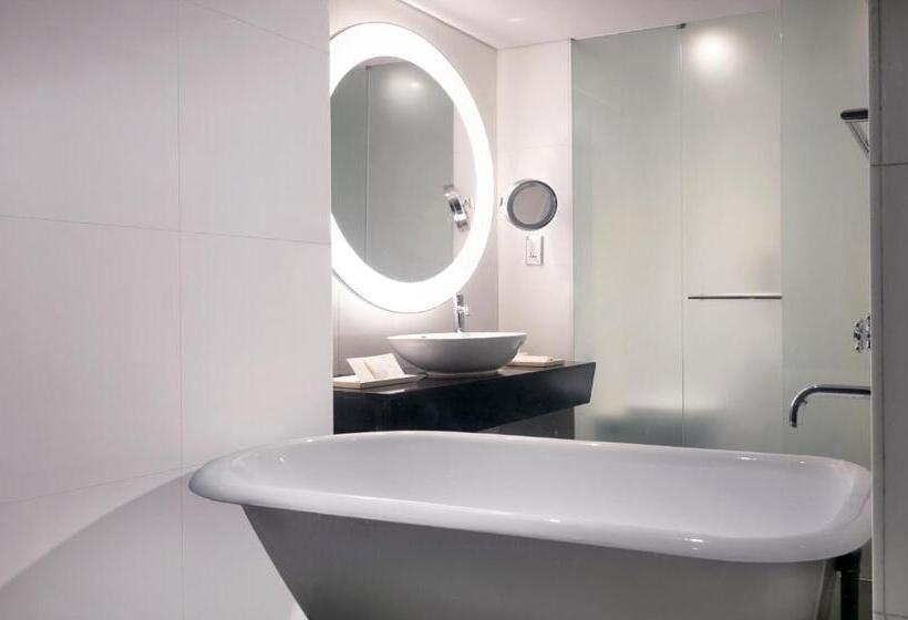 اتاق استاندارد با چشم‌انداز, Nina Hotel Tsuen Wan West