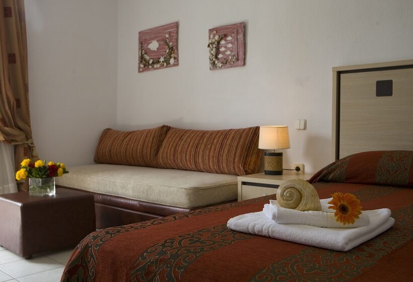 이코노미 트리플 룸, Porto Koufo