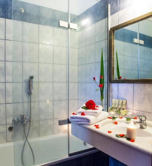 수피리어 룸, Porto Koufo