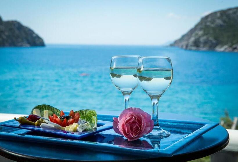 수피리어 룸, Porto Koufo