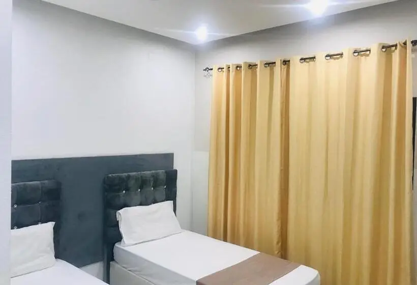 スタンダードルーム, 40 40 Accommodation