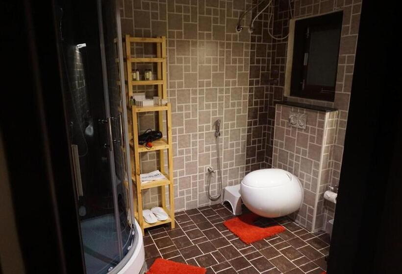 غرفة ديلوكس مزودة بشرفة, Cottages By The Creek