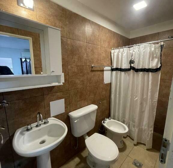 اتاق استاندارد, Intis