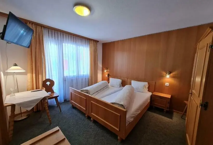 اتاق استاندارد با بالکن, Krone   Only Bed & Breakfast