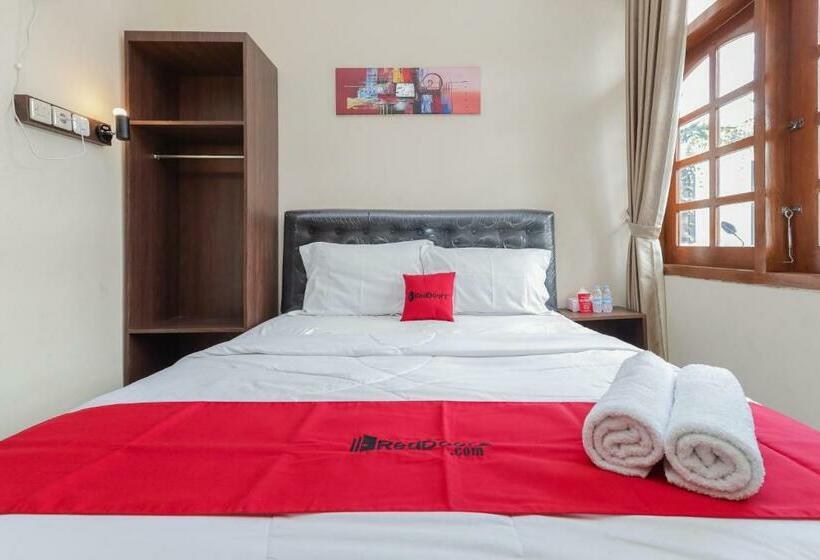 Номер Стандарт, Reddoorz At Wr Supratman Batu