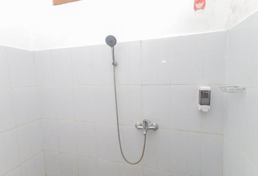 Cameră Standard, Reddoorz At Wr Supratman Batu