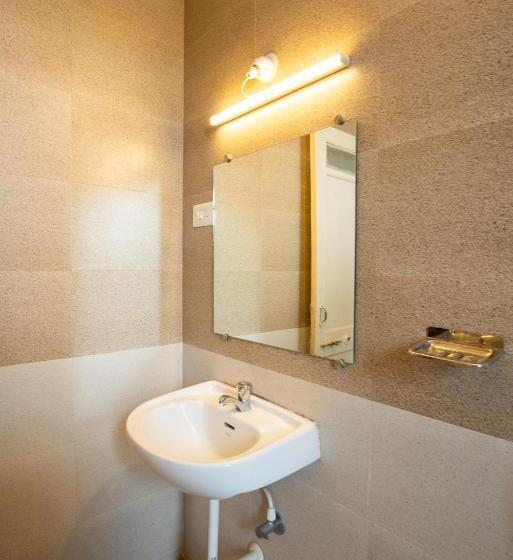 חדר סטנדרט, The Sincro