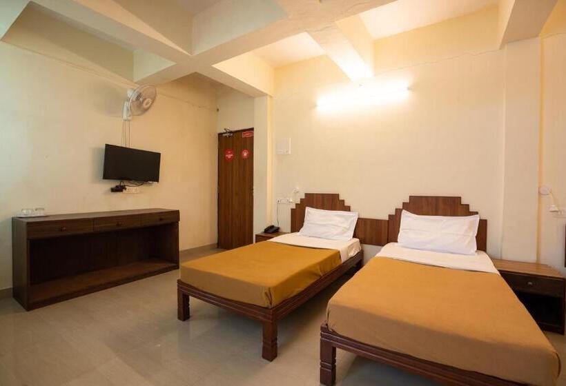 חדר משפחתי דלוקס, The Sincro