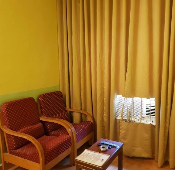 חדר סטנדרט, The Sincro