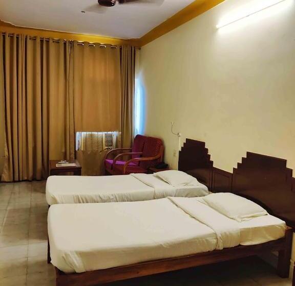 חדר סטנדרט, The Sincro