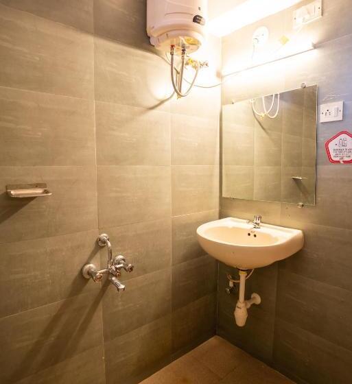 חדר סטנדרט, The Sincro