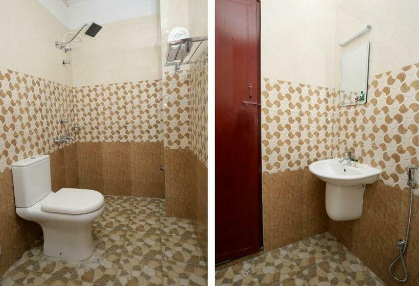 Quarto Deluxe, Fabexpress Majestic Le Frank