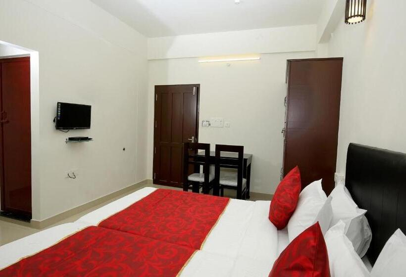 Quarto Deluxe, Fabexpress Majestic Le Frank