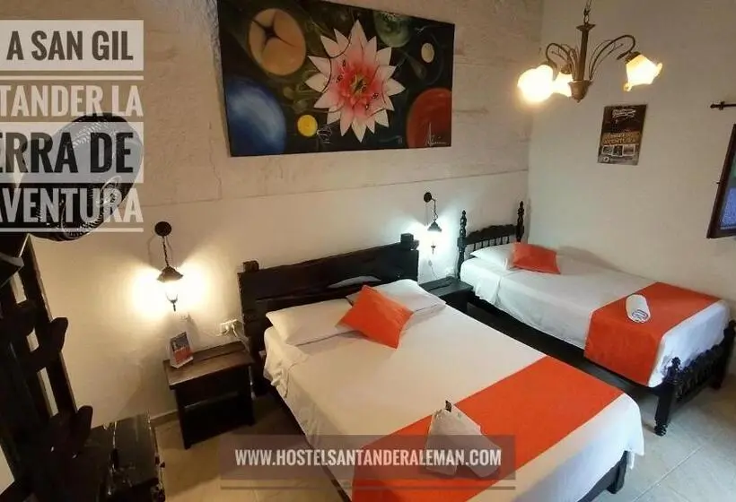 اتاق استاندارد سه نفره, Santander Aleman Hostel