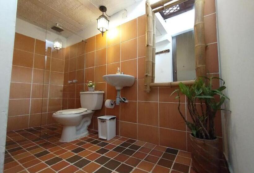 Номер Стандарт, Santander Aleman Hostel