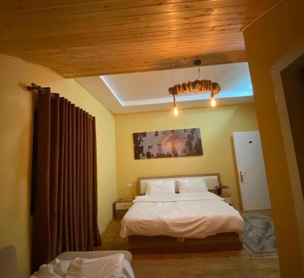 اتاق کلاسیک چهارنفره, Villa Elear