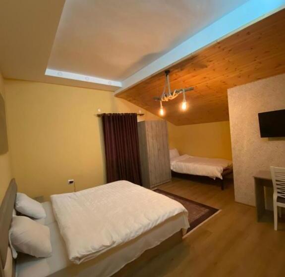 اتاق کلاسیک چهارنفره, Villa Elear