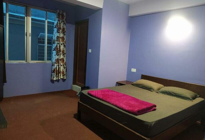 Ekonomiskt Rum, Ava Inn