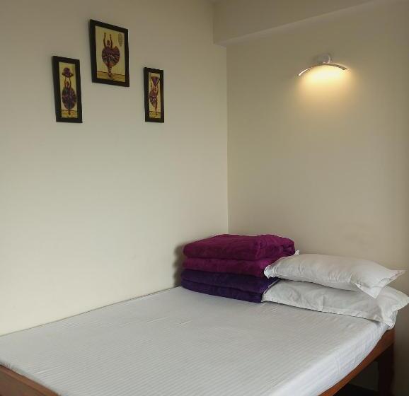 Ekonomiskt Rum, Ava Inn