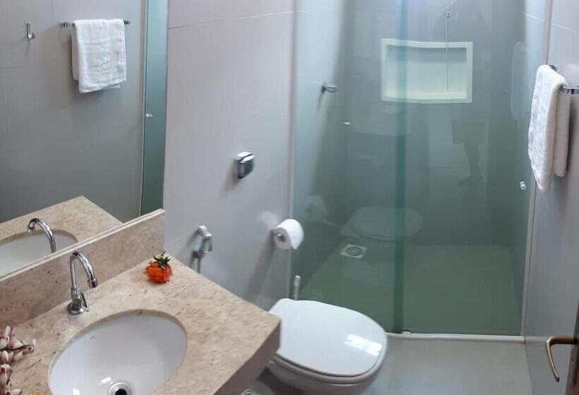 이코노미 트리플 룸, Pousada E Casas João E Ana