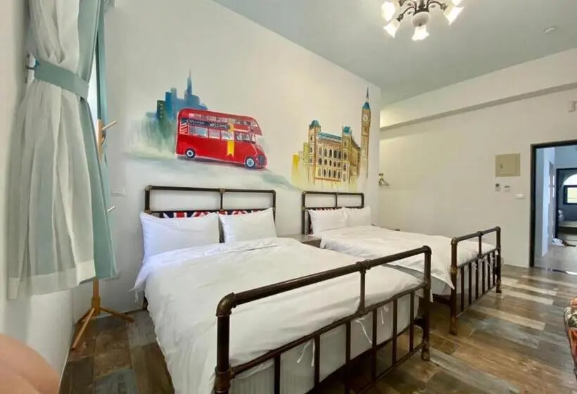 اتاق استاندارد چهار تخته, Moon Bay Coastal