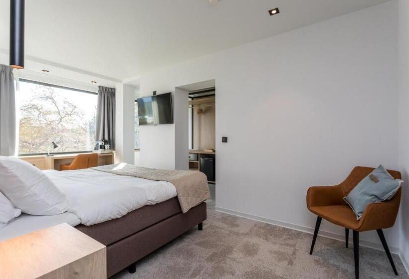 סוויטה, De Rousch   4 Sterren Superieur