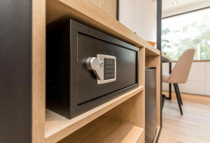 סוויטה, De Rousch   4 Sterren Superieur