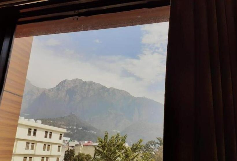 Quarto Estandard Vista Montanha, The Divine Oak