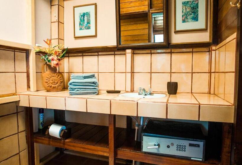 غرفة قياسية مطلّة علي البحر, Pacific Edge Eco Lodge