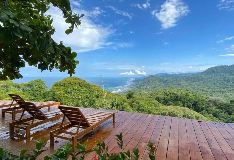 بنجلو عائلى, Pacific Edge Eco Lodge