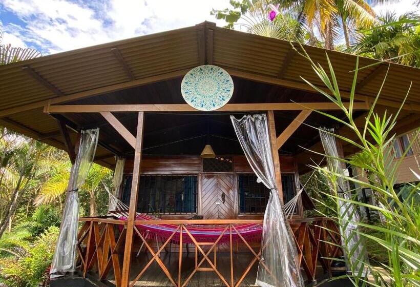 Номер Стандарт Вид на Море, Pacific Edge Eco Lodge