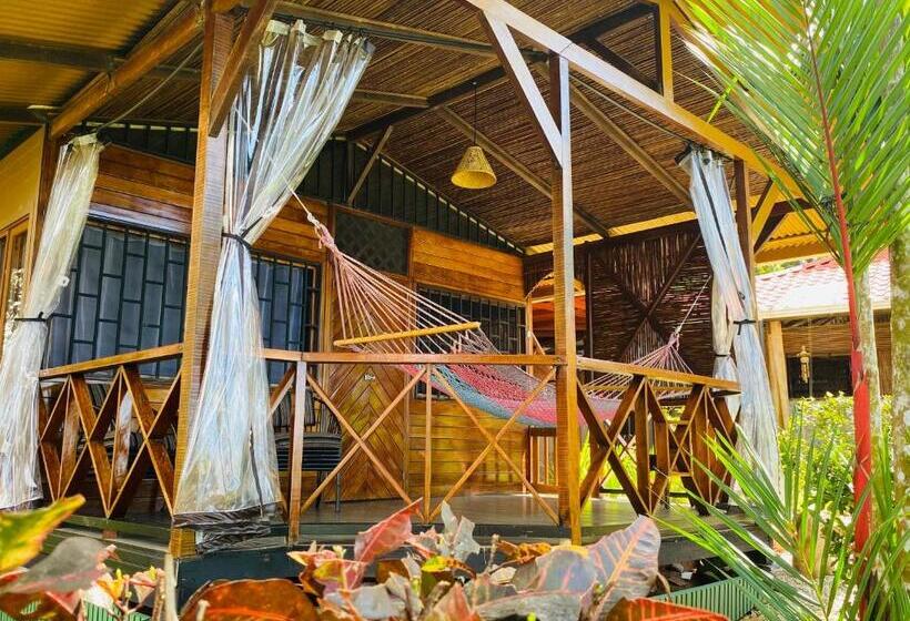 غرفة قياسية مطلّة علي البحر, Pacific Edge Eco Lodge