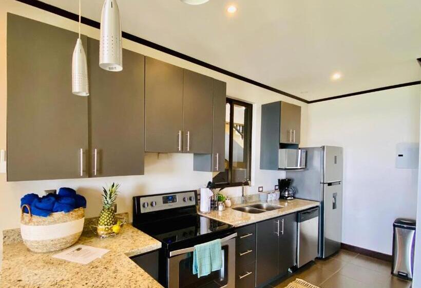 شقة غرفتين, Pacific Edge Eco Lodge