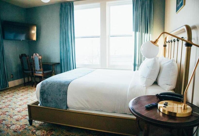 غرفة قياسية, Belvada