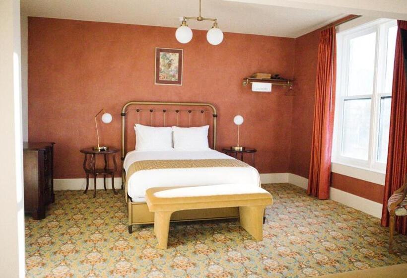 غرفة قياسية, Belvada