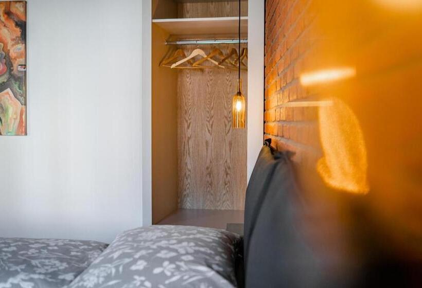 수피리어 룸, Jez&spi Sušice