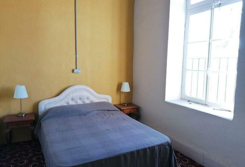 Camera Standard Bagno Condiviso, Le Mat Hostel