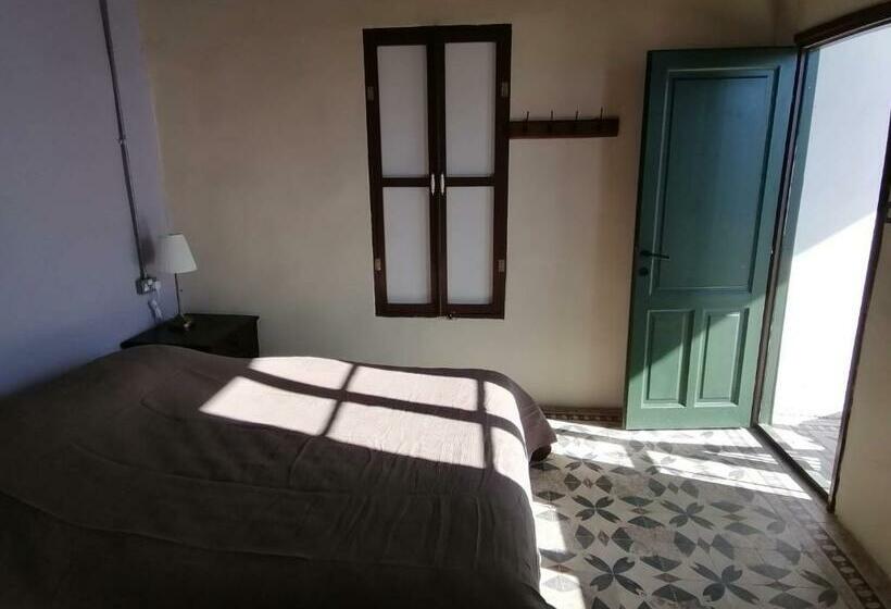 Camera Deluxe, Le Mat Hostel