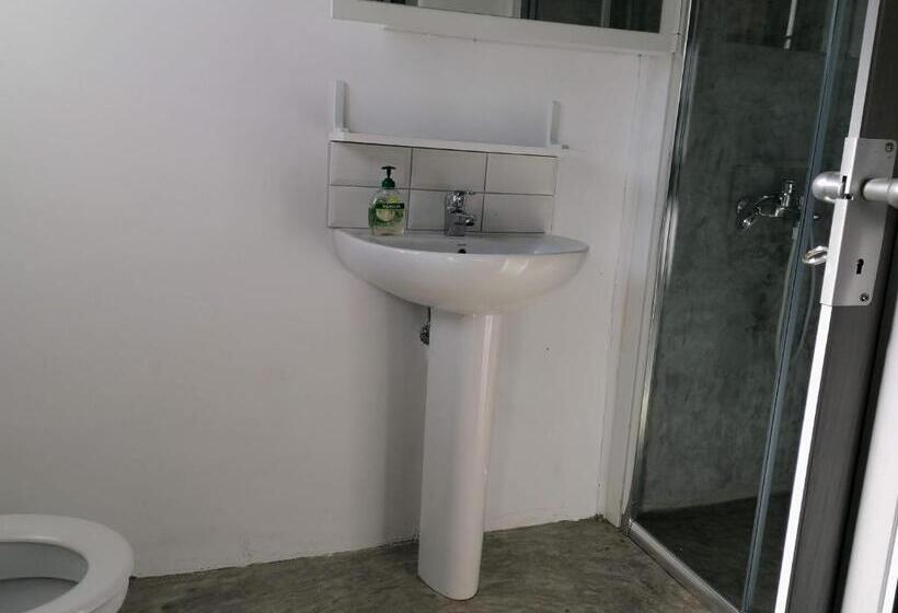 Camera Deluxe, Le Mat Hostel