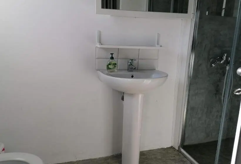 اتاق لوکس, Le Mat Hostel