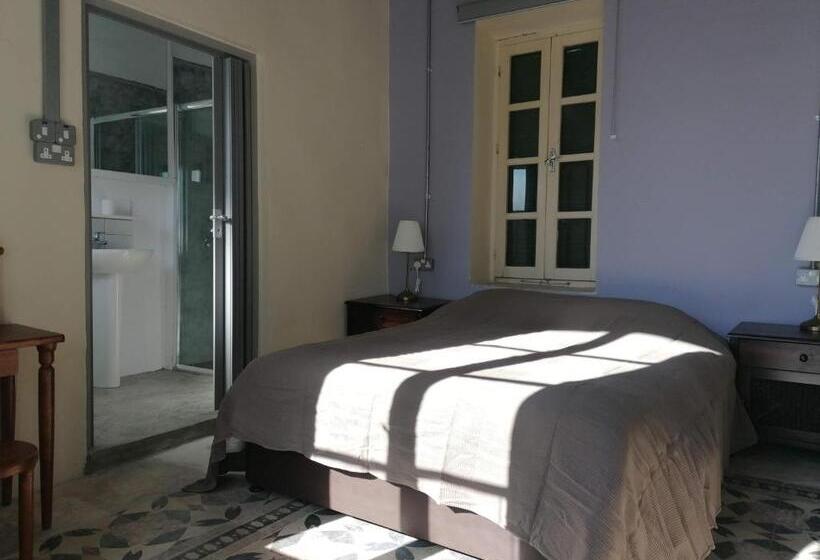 Camera Deluxe, Le Mat Hostel