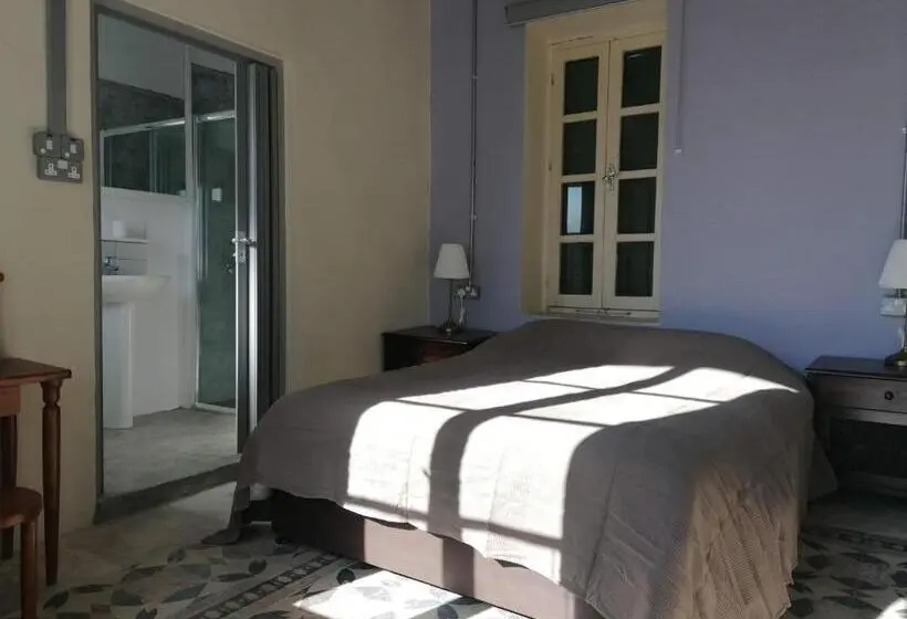 اتاق لوکس, Le Mat Hostel
